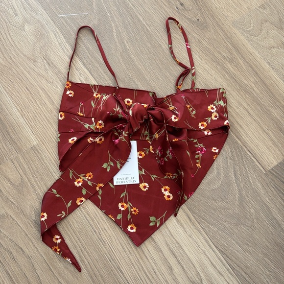 Danielle Bernstein - Picture 2 of 2